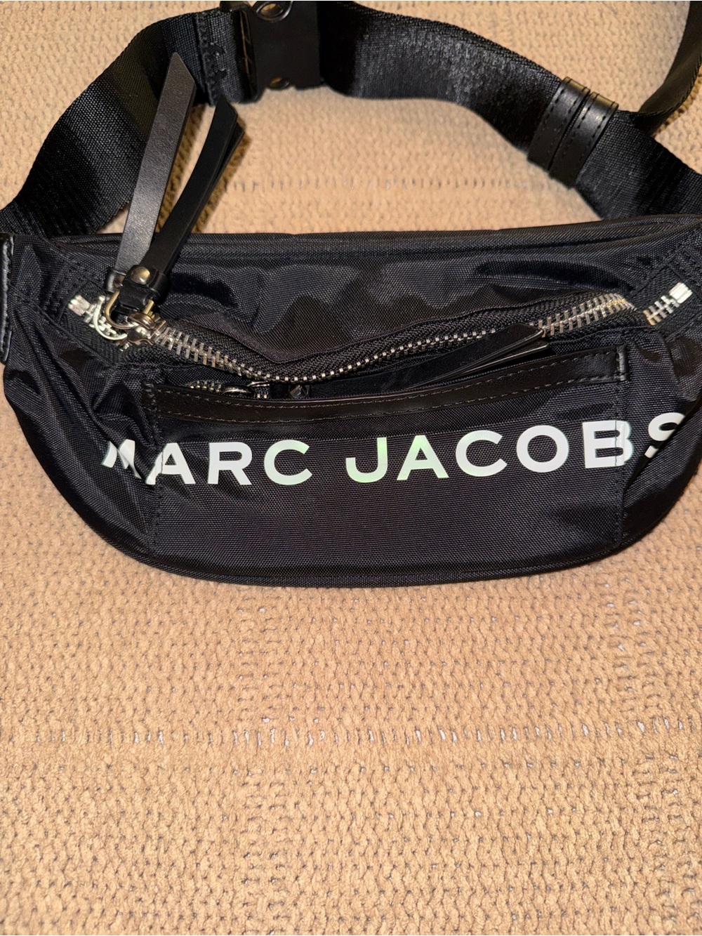 Marc Jacobs Belt Bag - Picture 2 of 9